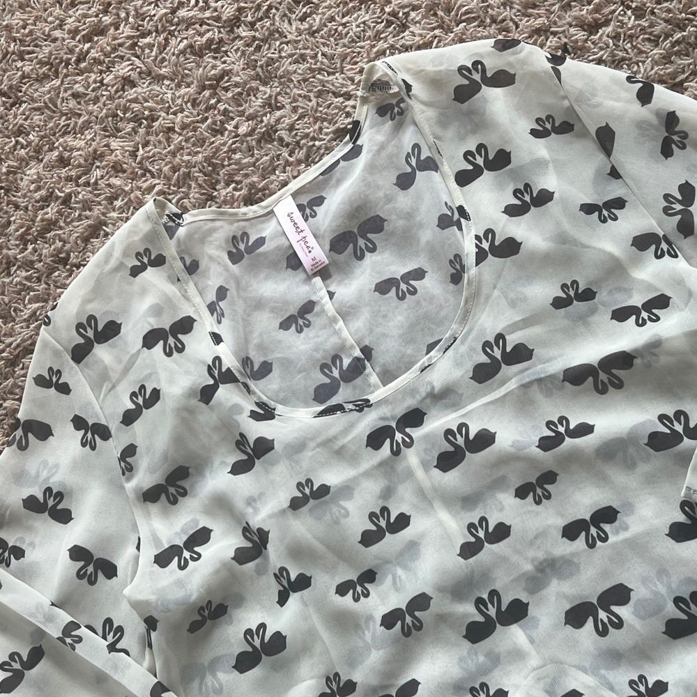 Sweet Pea by Stacy Frati White Black Swan Print Ruffle Back Mesh Blouse Medium